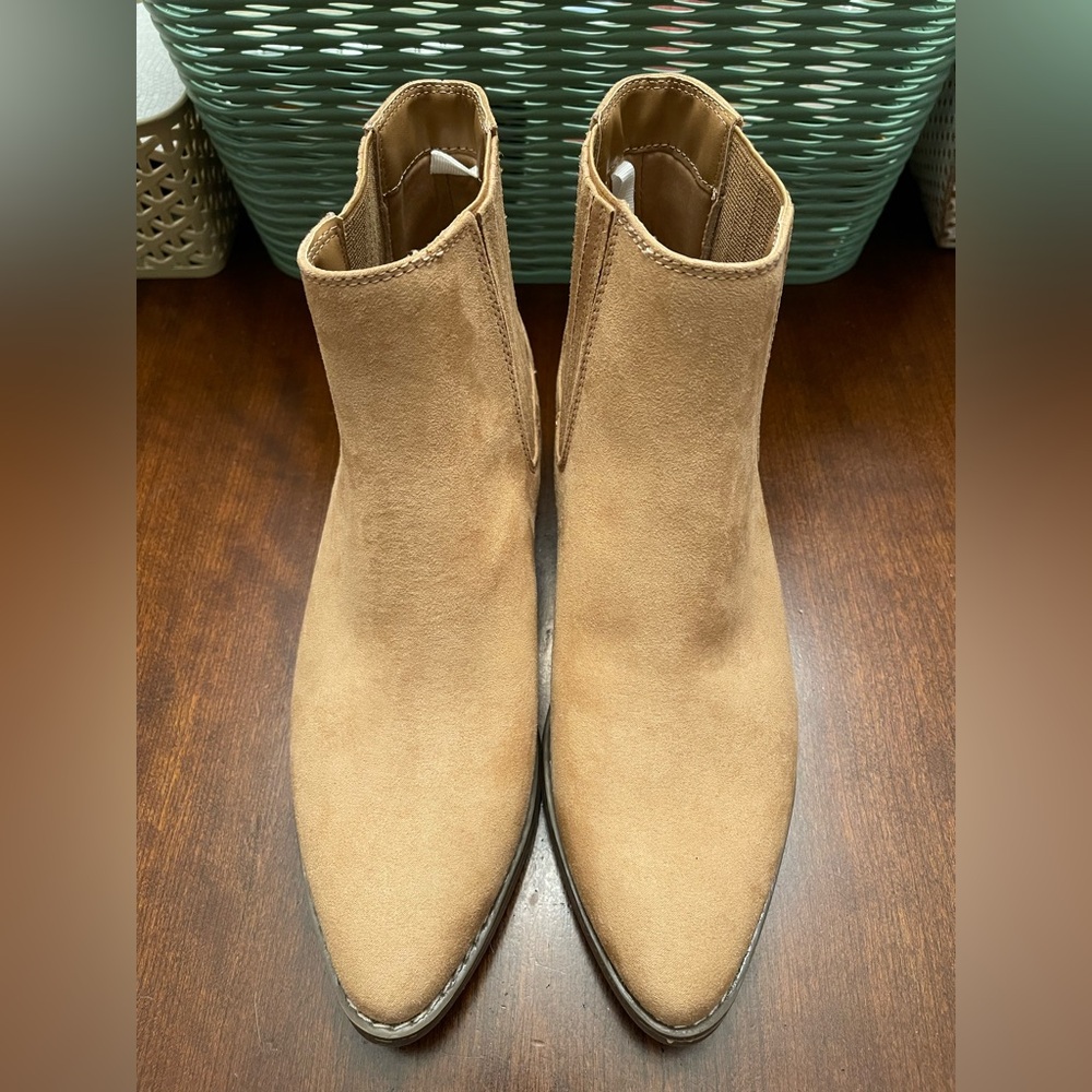 NWOT Universal Thread Alena Tan Western Boots - Picture 3 of 8